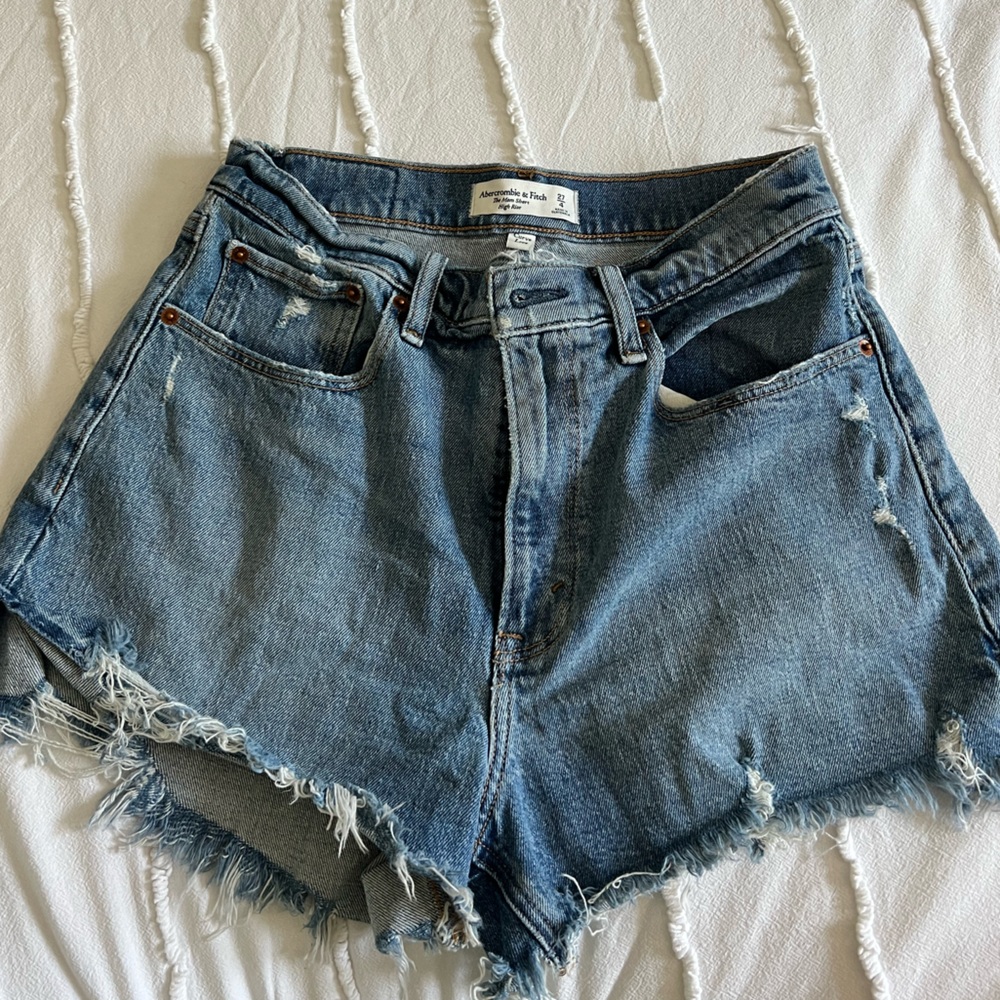 Abercrombie and Fitch “the mom shorts” curve love denim shorts